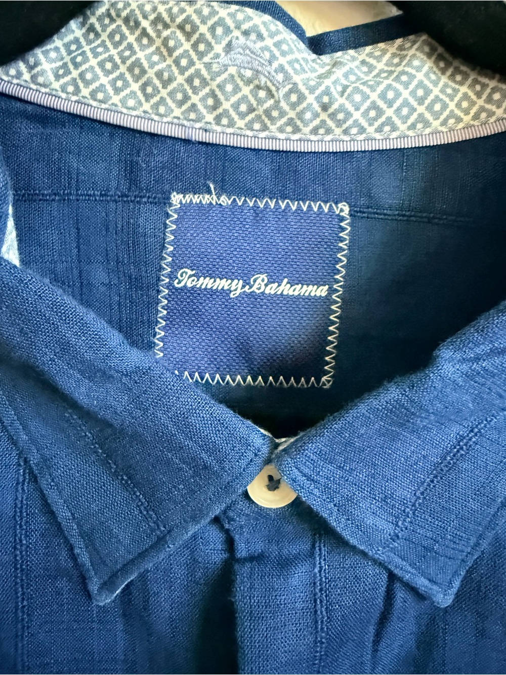 EUC Tommy Bahama Navy Blue Textured Button-Front Shirt - Picture 2 of 10